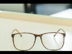 【辟谣】戴眼镜会让近视度数越来越深，眼镜再也“摘”不下来？